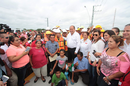 Con una inversión de 70 MDP se inauguró el puente sobre Arroyo Las Vacas 