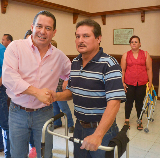 En Ramos Arizpe se lleva a cabo la 8va entrega de aparatos ortopédicos 