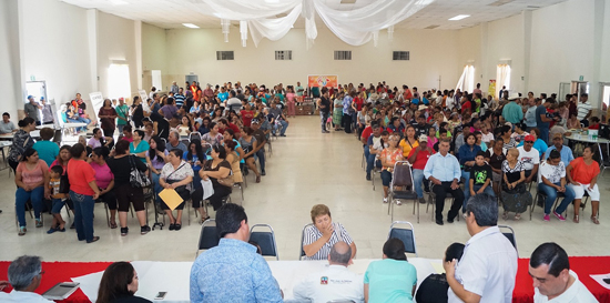 Escucha y resuelve el alcalde César Gutiérrez en audiencias públicas 