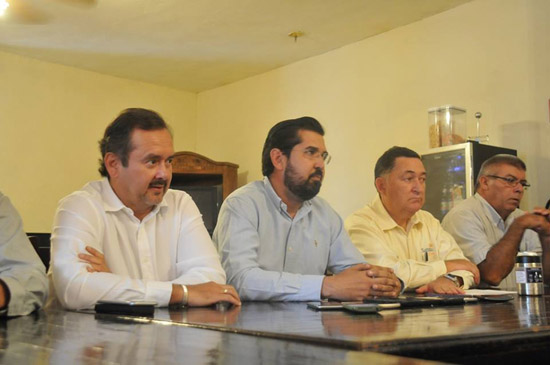Apoyarán a Zaragoza alcaldes panistas para resolver problema del agua 