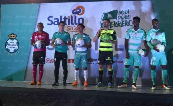 Presenta Santos Laguna en Saltillo uniformes para el Apertura 2016 