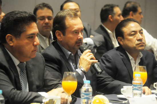 Acude Alcalde Lic. Gerardo García a la 39 Sesión de la Anac 