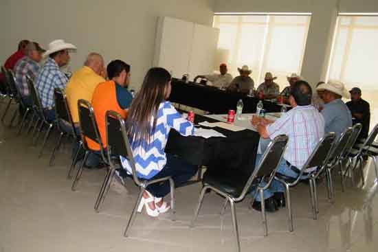 Analizan situación del campo en reunión de Consejo de Desarrollo Rural 