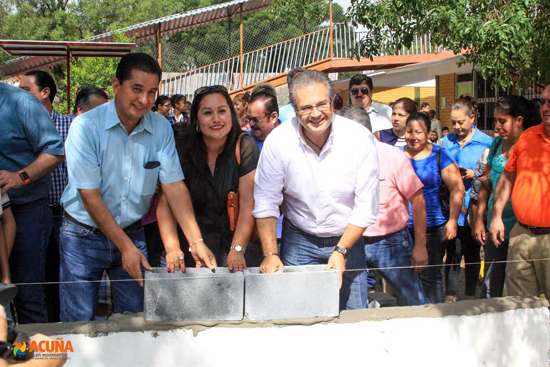 Arrancan construcción de barda perimetral en la Octagenaria Escuela Federal Coahuila 