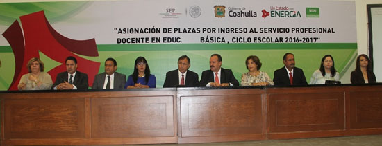 Asigna Coahuila plazas a docentes que aprobaron examen de oposición 
