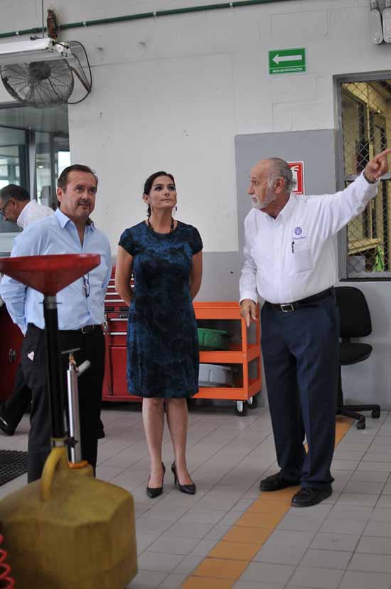 Asiste el Alcalde Licenciado Gerardo García al “Open House” de Volkswagen 