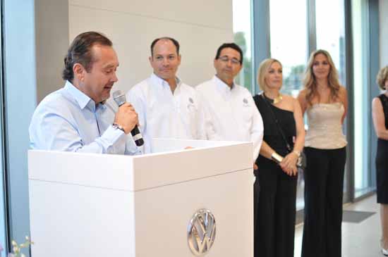 Asiste el Alcalde Licenciado Gerardo García al “Open House” de Volkswagen 