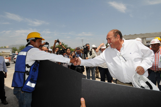 Coahuila avanza en infraestructura carretera 