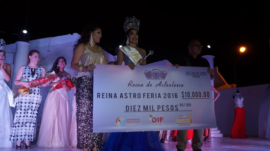 Eligen a Thaiz Méndez como soberana de AstroFeria Rosita 2016 