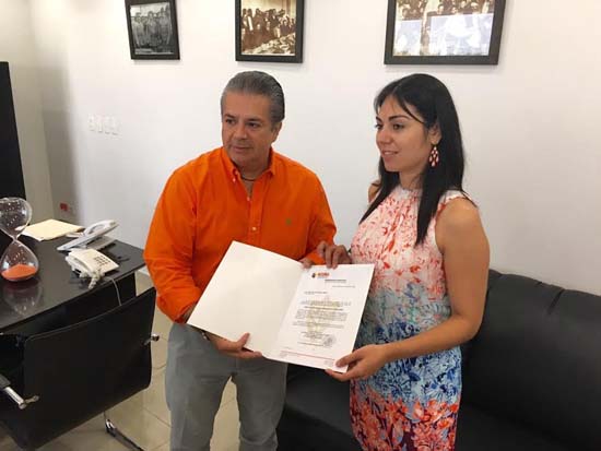 En enroque, alcalde de Acuña entregó nuevos nombramientos a funcionarios municipales 