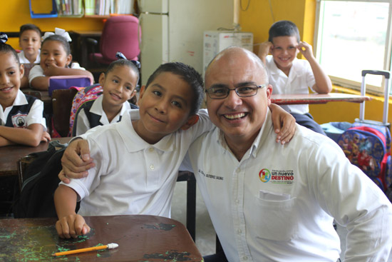 Inicia ciclo escolar 2016-2017 en Nueva Rosita 
