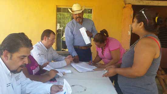 Entregan primer pago del Empleo Temporal que desarrollan en tres ejidos del municipio de Acuña 