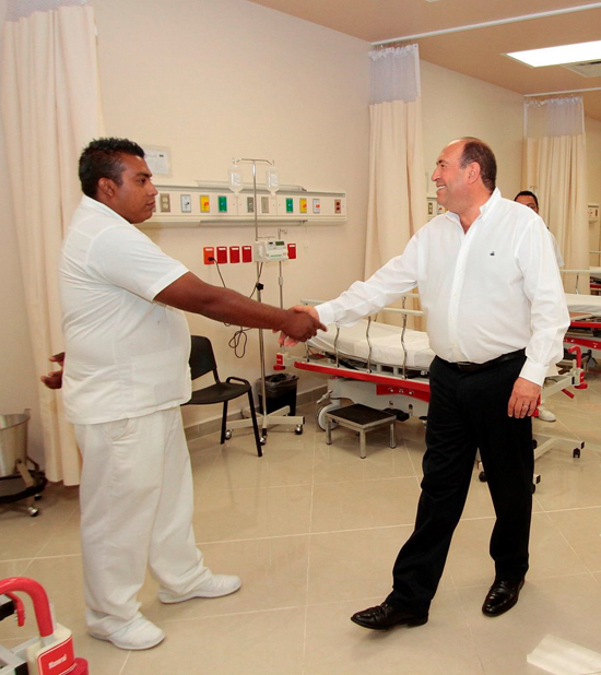 Crece Coahuila en clínicas y hospitales.- Rubén Moreira 