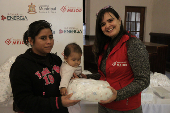Programas de apoyo del DIF Ramos Arizpe para madres e hijos 