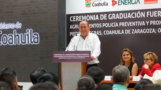 Encabeza gobernador ceremonia de graduación de elementos de Fuerza Coahuila 