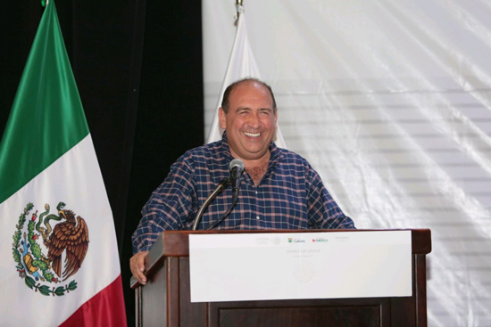 Encabeza gobernador Rubén Moreira entrega de apoyos del programa PROSPERA 