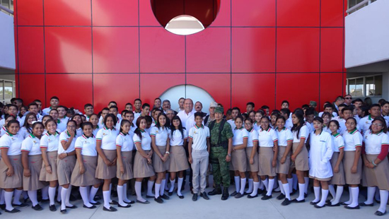 Entrega gobernador COBAC “Heroico Colegio Militar” en Piedras Negras 