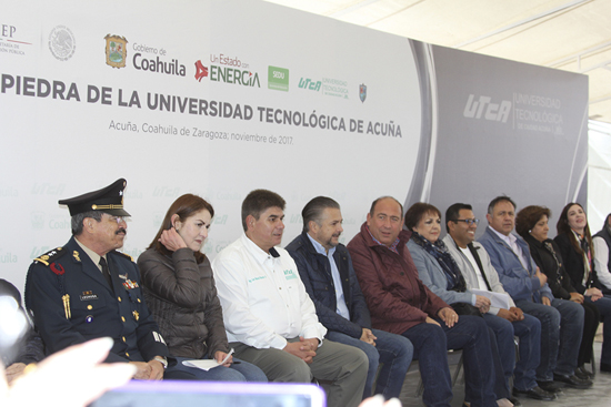 Colocan la primera piedra de la Universidad Tecnológica de ciudad Acuña 