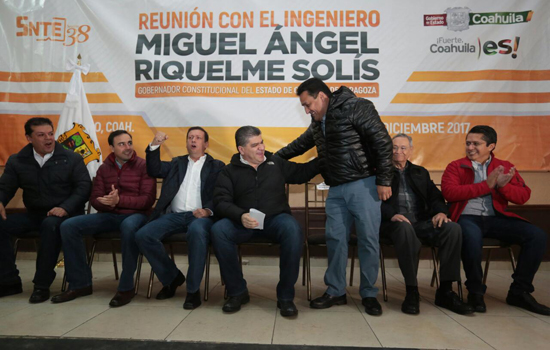Reafirma compromisos con el magisterio de la sección 38 el gobernador Miguel Ángel Riquelme 