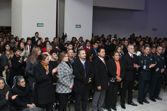 Toma protesta de ley Roberto de los Santos Vázquez y su cabildo para el 2018 