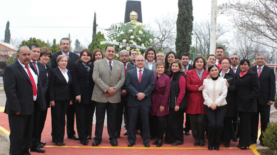 Conmemora gobierno municipal Centenario de la Constitución Mexicana 