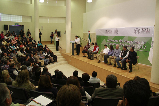 Entrega ISSSTE 118 millones de pesos en créditos personales para Coahuila 