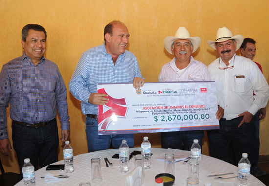 Más apoyos para los productores agrícolas de Coahuila 