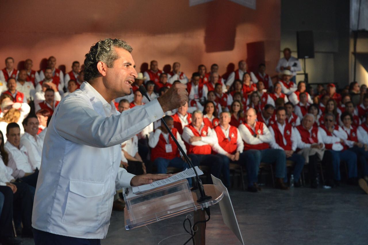  Protesta Miguel Ángel Riquelme como candidato del PRI a gobernador