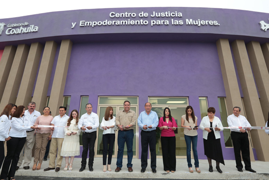 Son las mujeres sector prioritario en Coahuila 