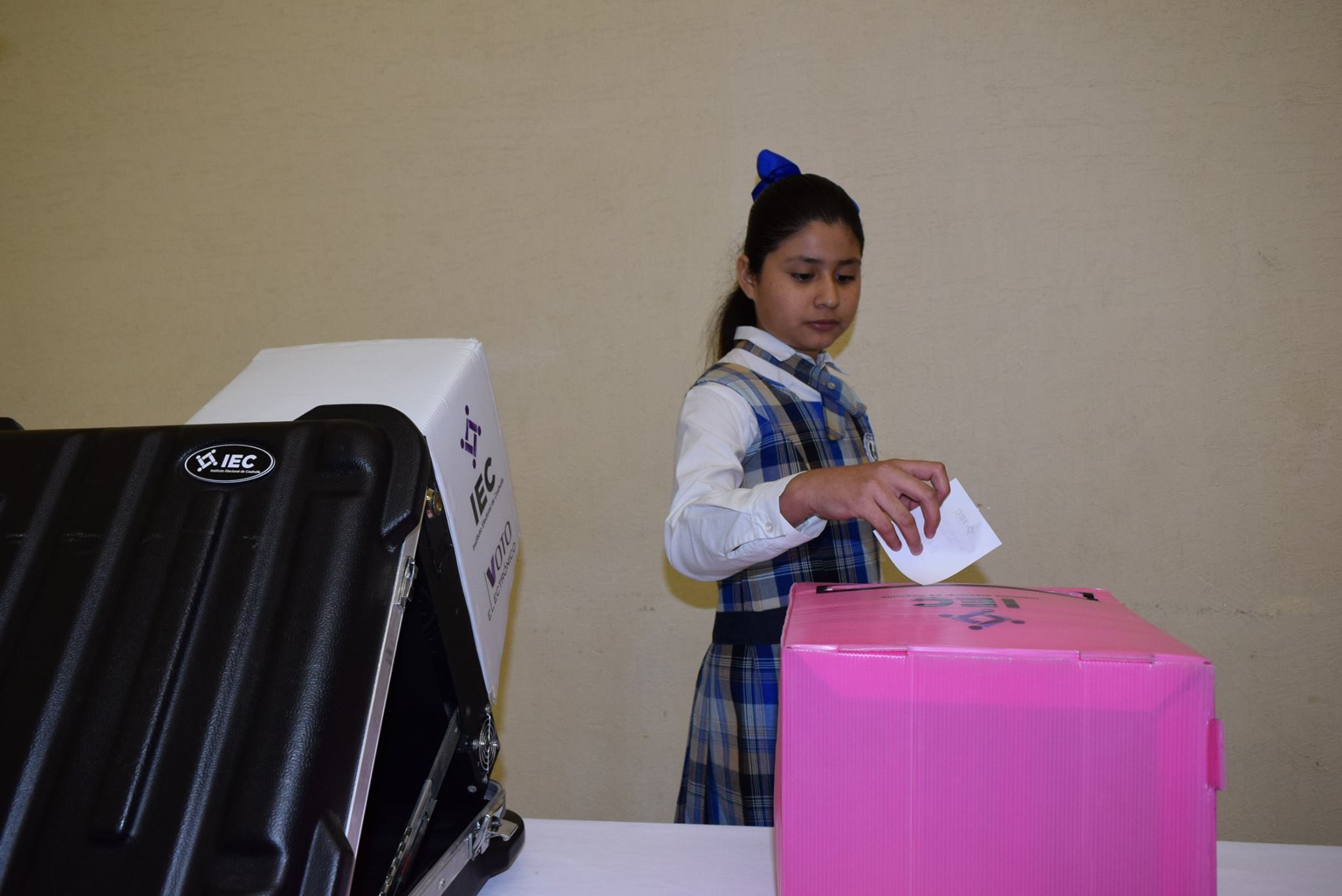 Educan a la niñez en la participación democrática en  elección de Cabildo Infantil de Acuña