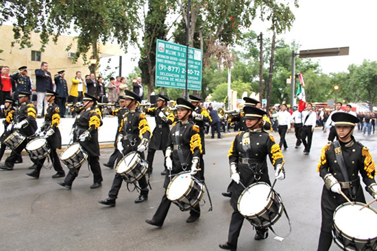 Inicia inscripción de escuelas que participarán con contingentes en el desfile del 5 de Mayo 