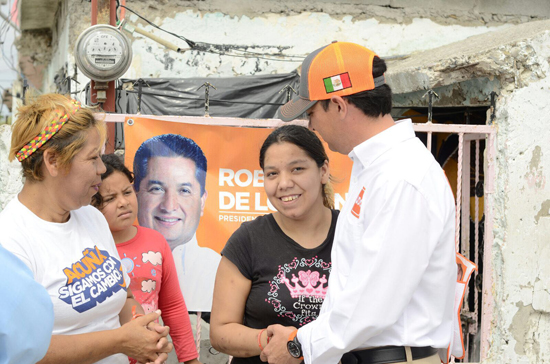 Visitan candidatos de Alianza Ciudadana por Coahuila a habitantes de colonias 