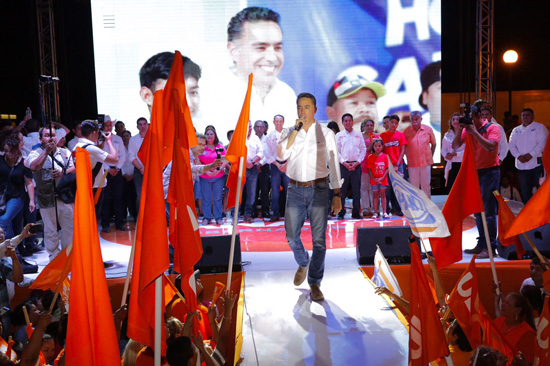 En cierre de campaña en Acuña, suma Memo Anaya a ex Alcalde del PRI 
