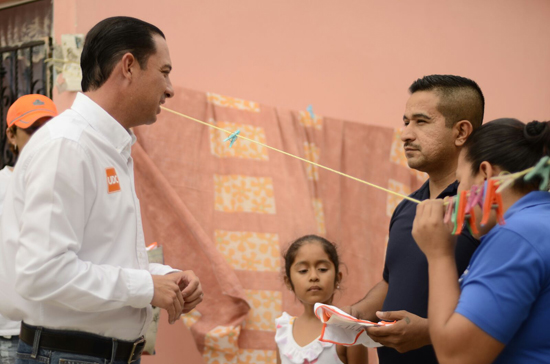 Visitan a familias de Santa Rosa los candidatos de Alianza Ciudadana 
