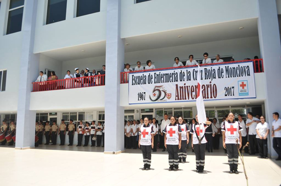 Celebran 50 aniversario de la Escuela de Enfermería de Cruz Roja Monclova 