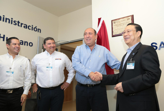 Inaugura Rubén Moreira la tercera planta de Sanhua Automotive México 