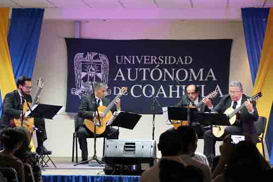 Presentan Concierto de Guitarras de Cámara en la UA de C 