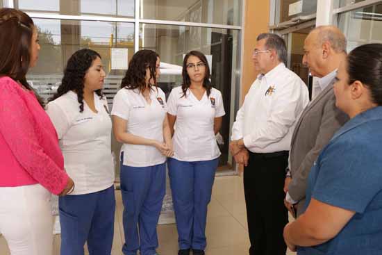 Recibe Facultad de Odontología Unidad Torreón Equipamiento 