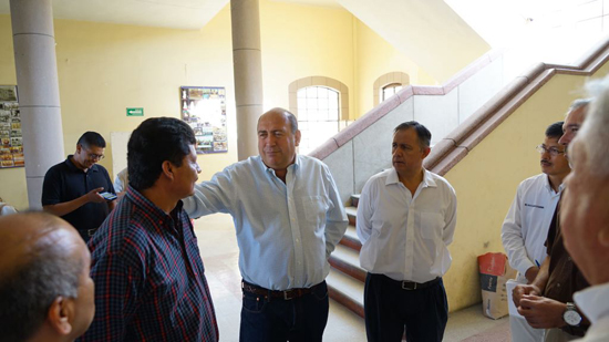 Coahuila protege sus edificios históricos.- Rubén Moreira 