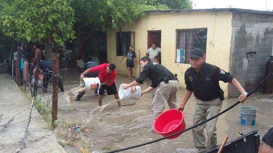 Despliegan operativo para atender inundaciones en Múzquiz tras fuertes lluvias 