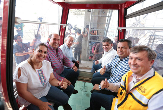 Supervisa gobernador avance de teleférico en Torreón 