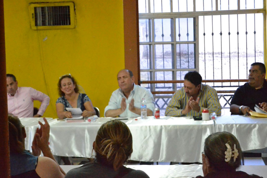 Convoca Rubén Moreira a miembros del colectivo 'Alas de Esperanza' 