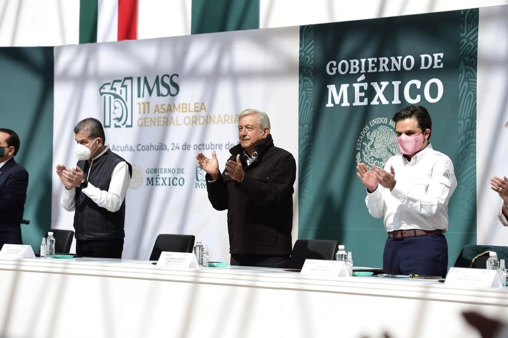 Encabeza AMLO 111 Asamblea Nacional del IMSS en Acuña