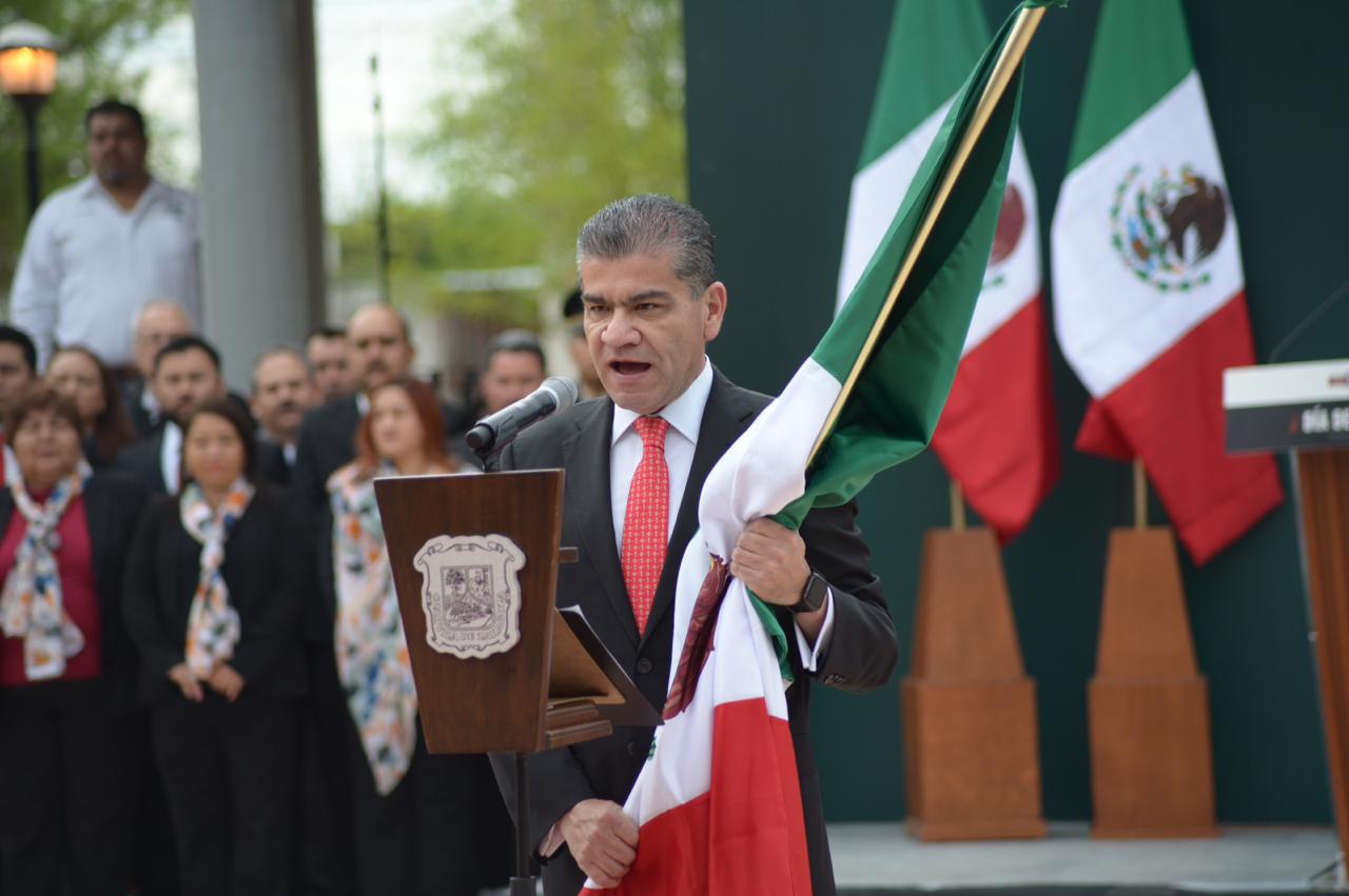 Conmemora Coahuila 199 Aniversario de la Bandera Nacional