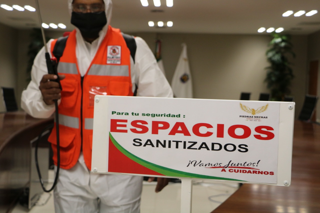 Realizan sanitización de Presidencia Municipal y DIF en Piedras Negras